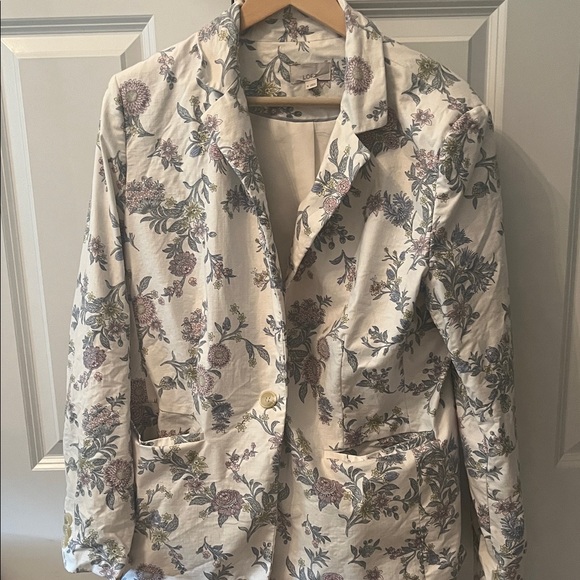 LOFT Jackets & Blazers - LOFT Ivory Floral Blazer